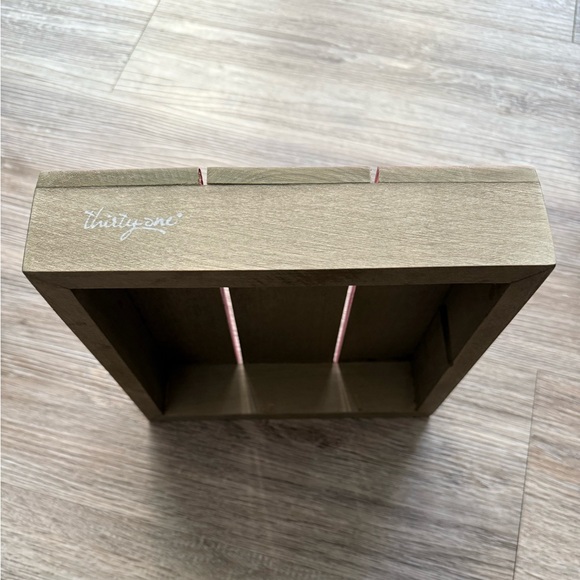 Thirty-One Sweet Spaces Decor - Picture 3 of 5